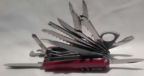 WOW!!! Victorinox Swiss Champ Army Knife with 33 Tools!