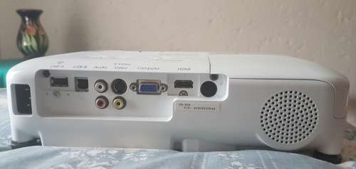 Epson EB-SO4 Projector