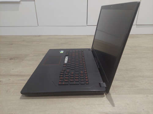 Asus i7 Gaming Laptop - GTX 1050 4GB, Intel i7-7700, 16GB Ram, 1TB SSD (Missing Spacebar)