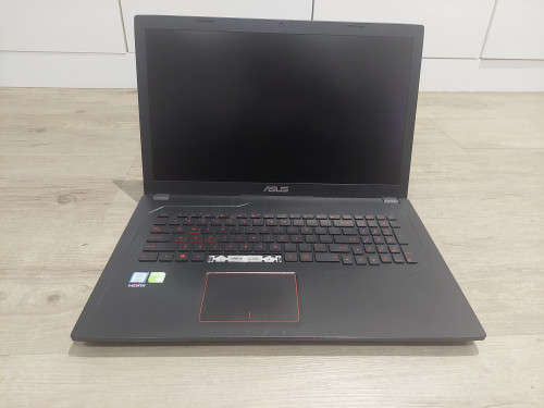 Asus i7 Gaming Laptop - GTX 1050 4GB, Intel i7-7700, 16GB Ram, 1TB SSD (Missing Spacebar)
