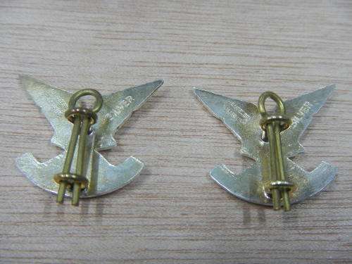 Rhodesian Selous Scouts Silver Officers Collar Badges in original packing  - Made In Salisbury.