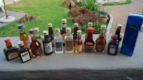 VARIOUS MINIATURES X 20