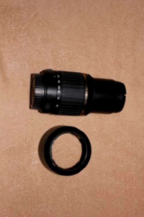 Tamron AF 55 - 200 mm lens (CANON MOUNT)