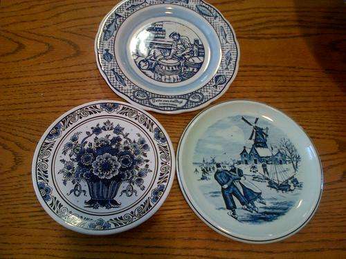 THREE COLLECTIBLE DELFT PLATES