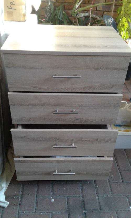 Chest of office drawers