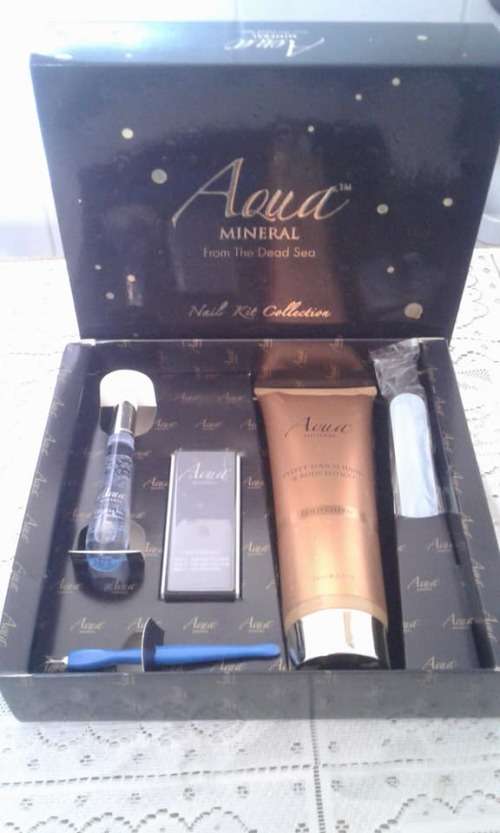 Aqua Mineral Nail Kit