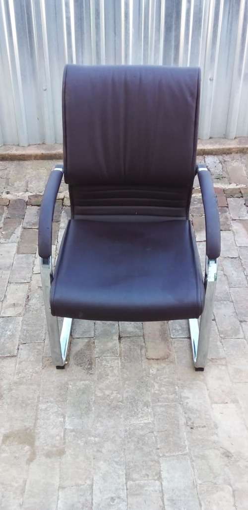 Office Chairs (READ DESCRIPTION)