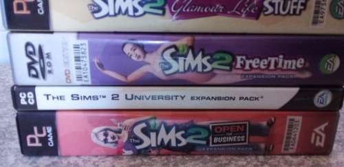 The Sims 2 and 3 (16 disks or sets)