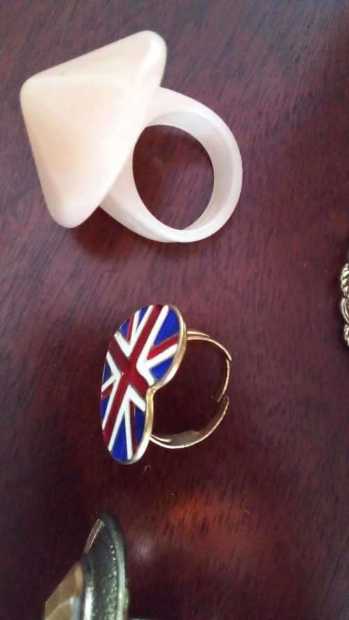 Job Lot of 7 Vintage COSTUME JEWELRY Rings