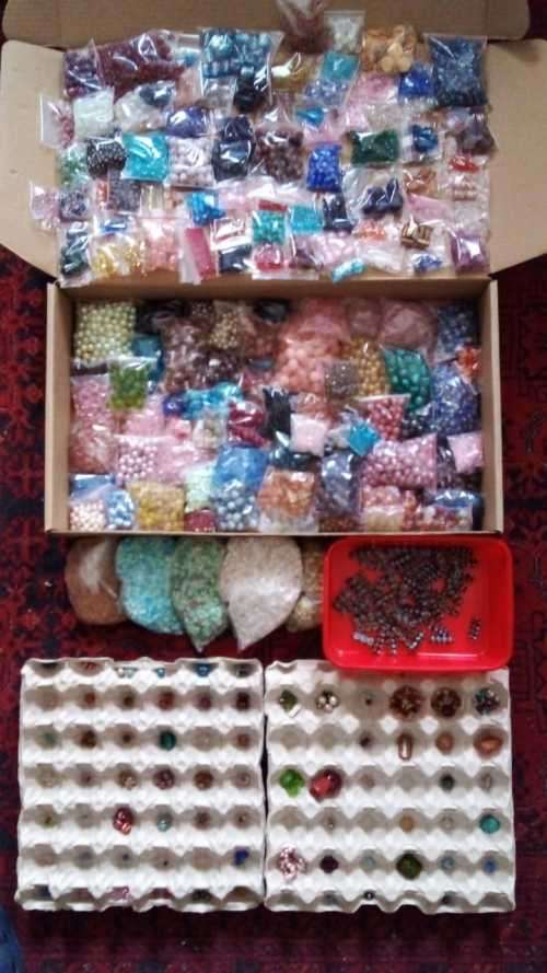 WOW! over 8000+ (+-10kg) Quality Beads worth over R15 000 (Read description)
