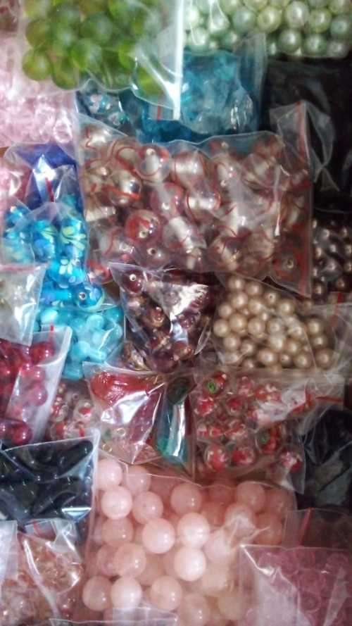 WOW! over 8000+ (+-10kg) Quality Beads worth over R15 000 (Read description)