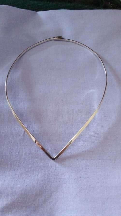 925 Sterling Silver Solid V Chocker Necklace