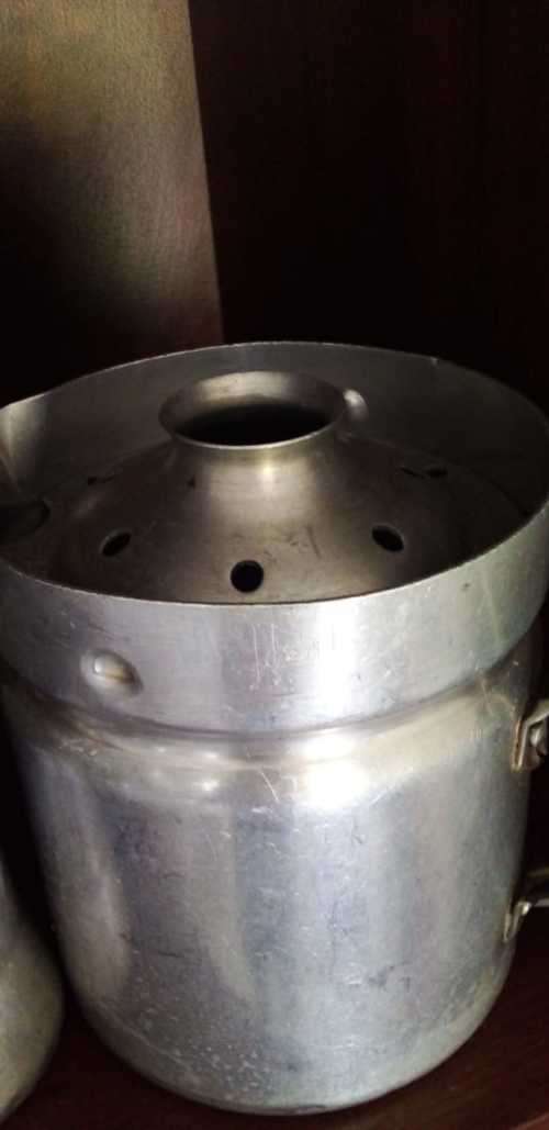 A Collection of 10 Vintage Kitchen Items (READ DESCRIPTION)