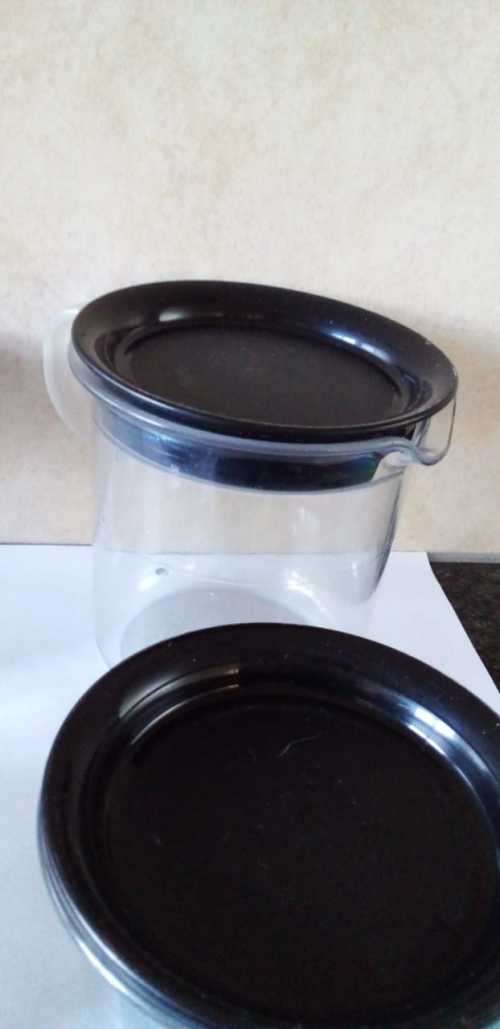 A Vintage Tupper Coffee and Tea Set