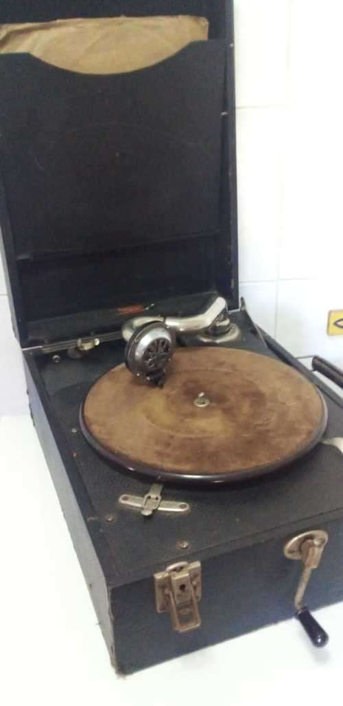 Stunning Antique 1920`s Grafonola Record Player. Working. (READ DESCRIPTION)