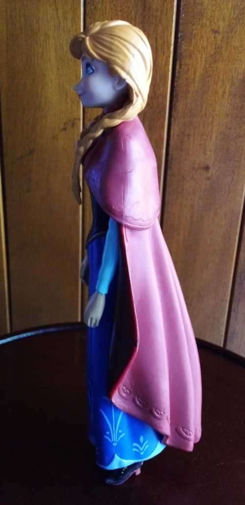 Original Disney`s `Frozen` Anna of Arendelle Figurine