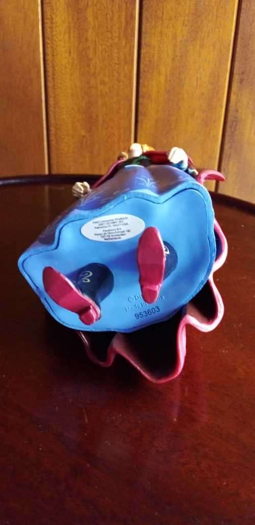 Original Disney`s `Frozen` Anna of Arendelle Figurine