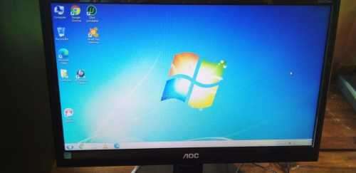 Working LG Intel Pentium CPU G630 2.70GHz Desktop and Monitor, Keyboard and Mouse (READ DESCRIPTION)