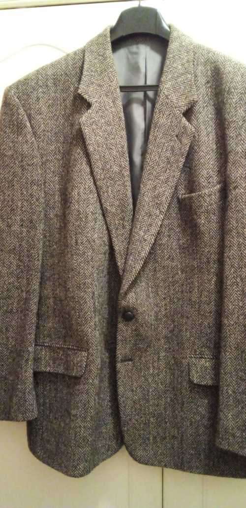 Peter Hadley Harris Tweed 100% Wool Handwoven Jacket in MINT Condition (2 of 2) Worth R5000