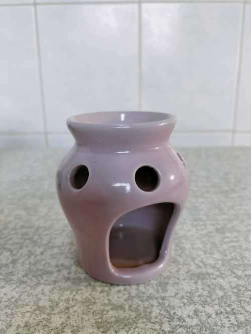 Essential Oil Burner Purple. (1 of 3)