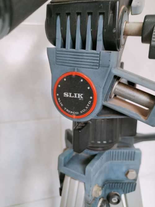 Lazer Inspector 03 Telescope and SLIK 88 M Tripod