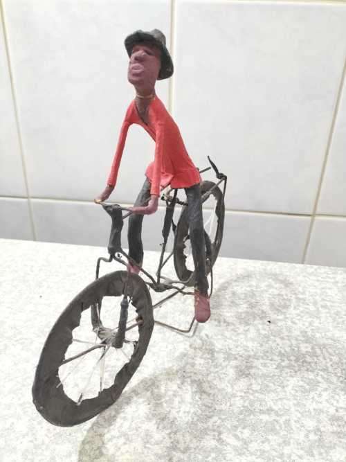 Stunning Cyclist Art Work. Wire, Paper Mache and Clay 23cm