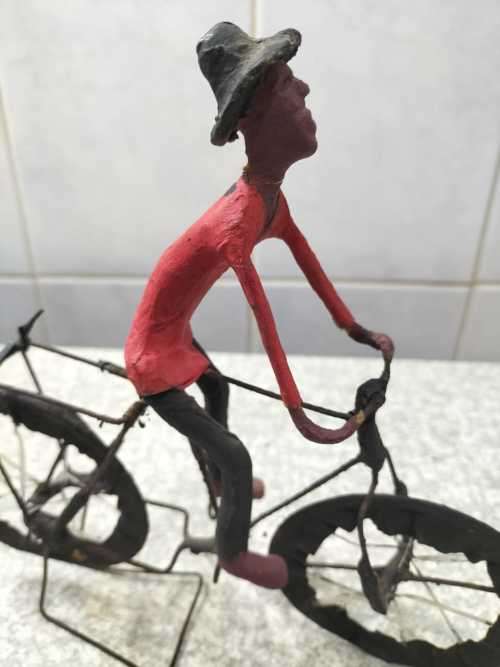 Stunning Cyclist Art Work. Wire, Paper Mache and Clay 23cm