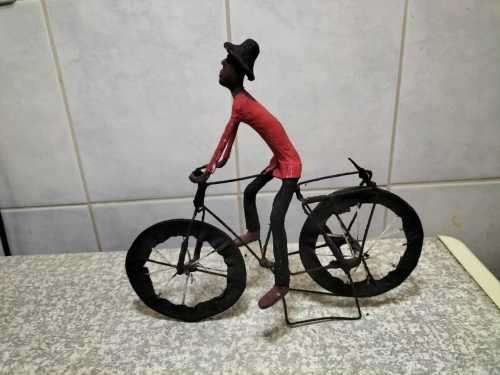 Stunning Cyclist Art Work. Wire, Paper Mache and Clay 23cm