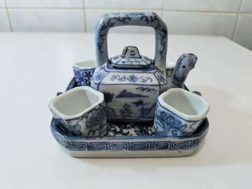 Pao Cha Chinming Tea Set