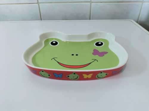 Maxwell Williams Frankie Frog Porcelain Children`s Dinner Plate