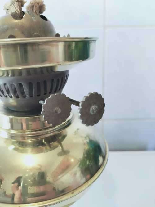 Absolutely Magnificent Double Wick Vintage Copper/Brass Oil Lamp