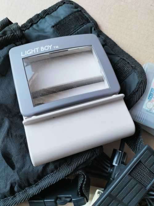 Collection of Nintendo Game Boy, Sega Game Gear, Light Boy and Games (READ DESCRIPTION)