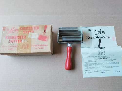 Genuine Vintage Cut Easy Koeksister Cutter in Original Box With Recipe