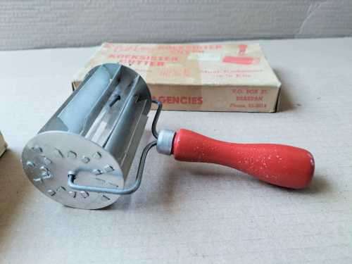Genuine Vintage Cut Easy Koeksister Cutter in Original Box With Recipe