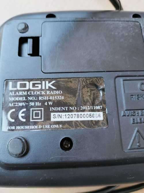Working Logik Small Radio Alarm Clock