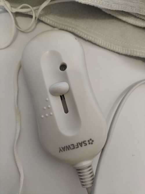 Used Once Safeway Tie Down Electric Blanket