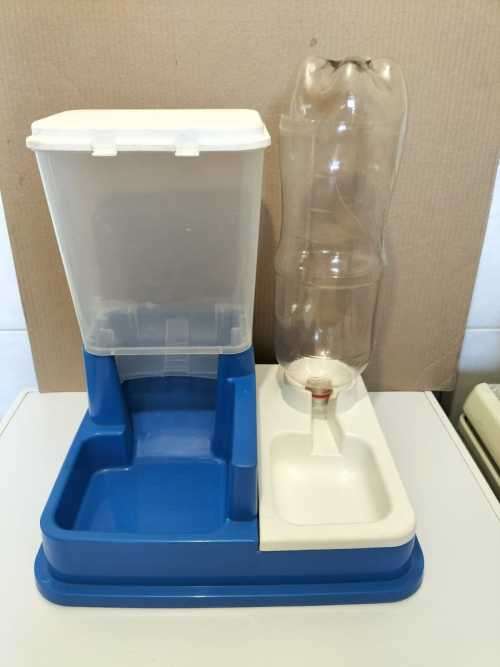 Automatic Pet Food and Water Feeder
