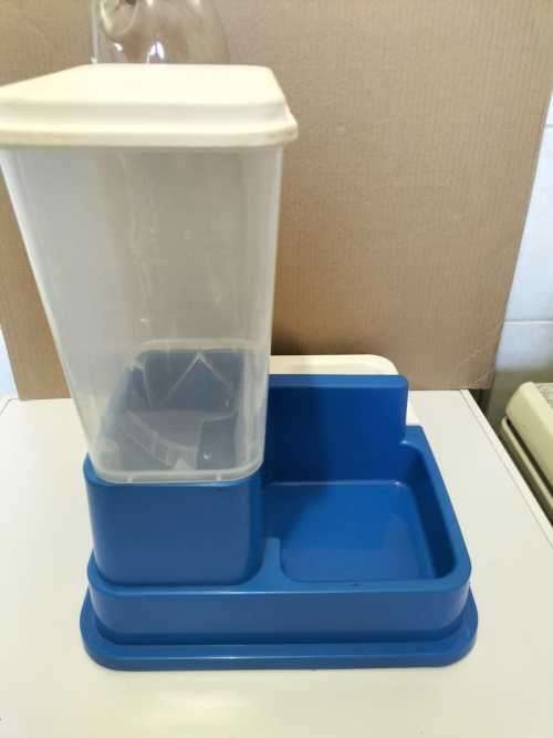 Automatic Pet Food and Water Feeder