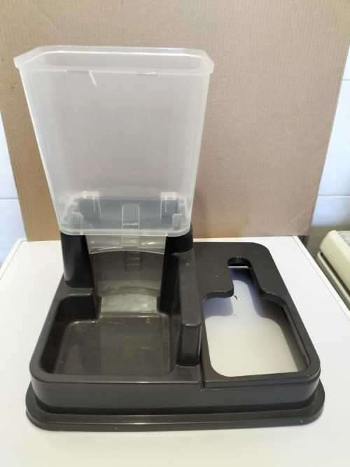 Automatic Pet Food and Water Feeder