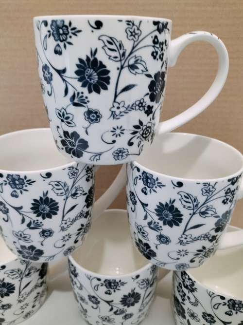 Set of 7 Stunning Blue and White Coffee Mugs