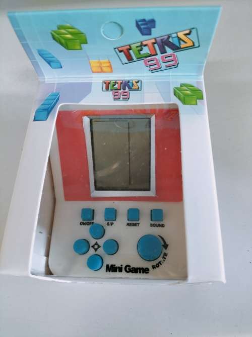 Tetris 99 Handheld Game RED