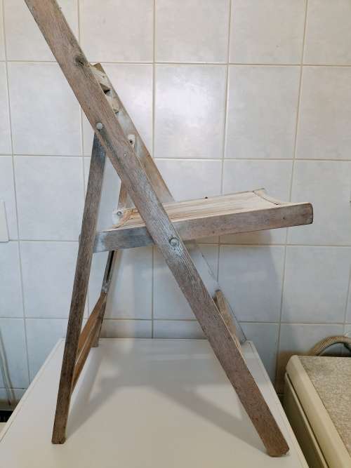 Weathered Look Wooden Fold Up Directors Chair