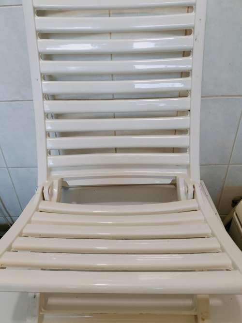 Fold Up Beach/Pool Chair. Plastic