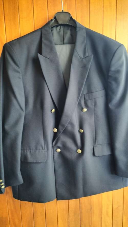 Magnificent Executive Men`s Sports Blazer and Trousers Suit (Nr 3)