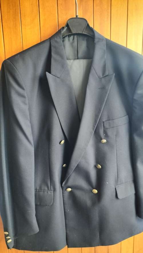 Magnificent Executive Men`s Sports Blazer and Trousers Suit (Nr 3)