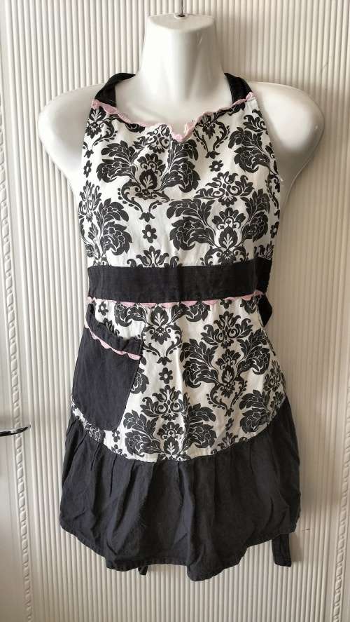 Apron (4 of 5)