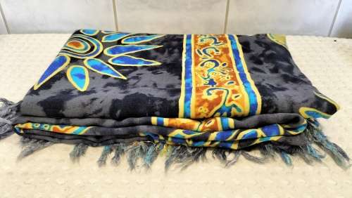 Stunningly Beautiful Half Body Sarong Wrap - 110cm x 160cm ( 3 of 4 )