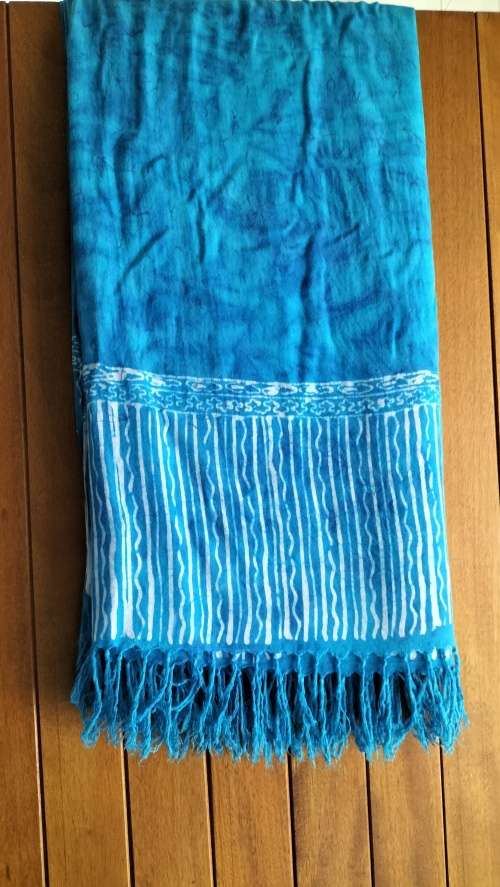 Stunningly Beautiful Half Body Sarong Wrap - 120cm x 150cm ( 4 of 4 )