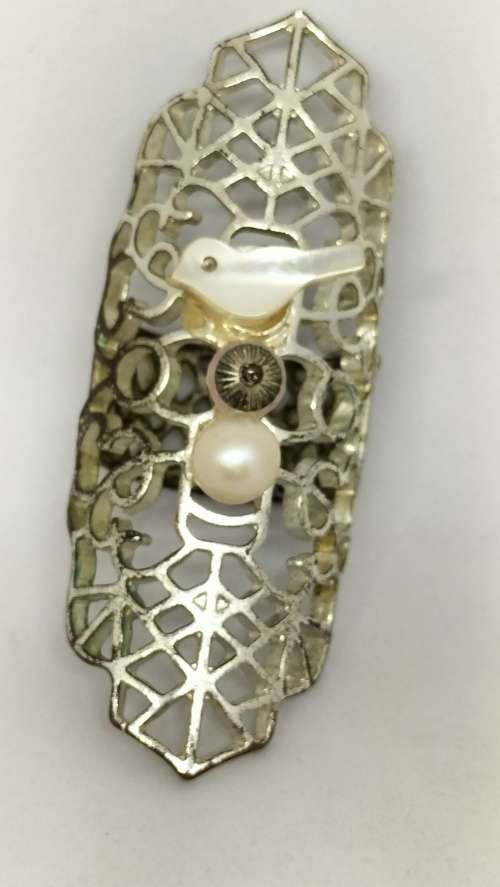 Very Unusual Vintage Costume jewellery Ring