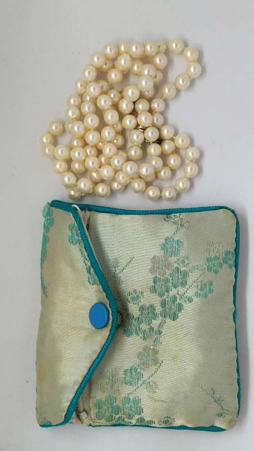 Absolutely Magnificent 75cm (97 pearls) Rose Japanese with Sterling Silver Clasp (Value R12 000)